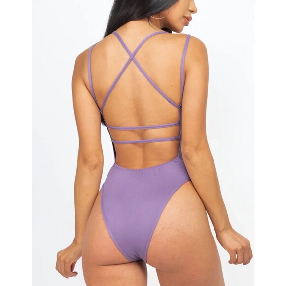 CAPELLA Crisscross Back-Out Bodysuit M Light Purple Lightweight Knit Tanga B47 - Picture 1 of 7